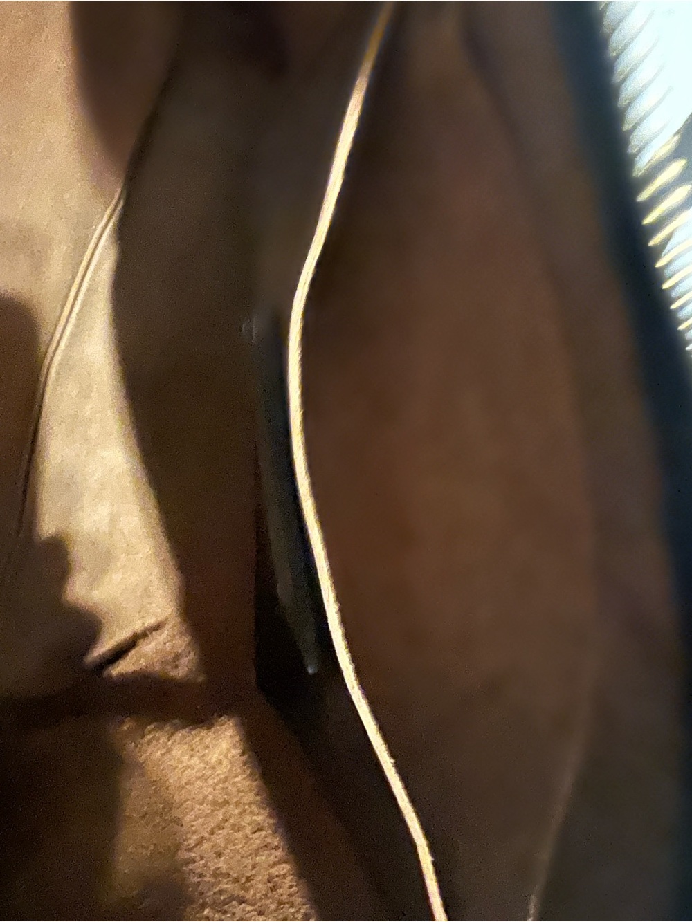 Classic Dark Brown Leather Tote Bag - Picture 8 of 8